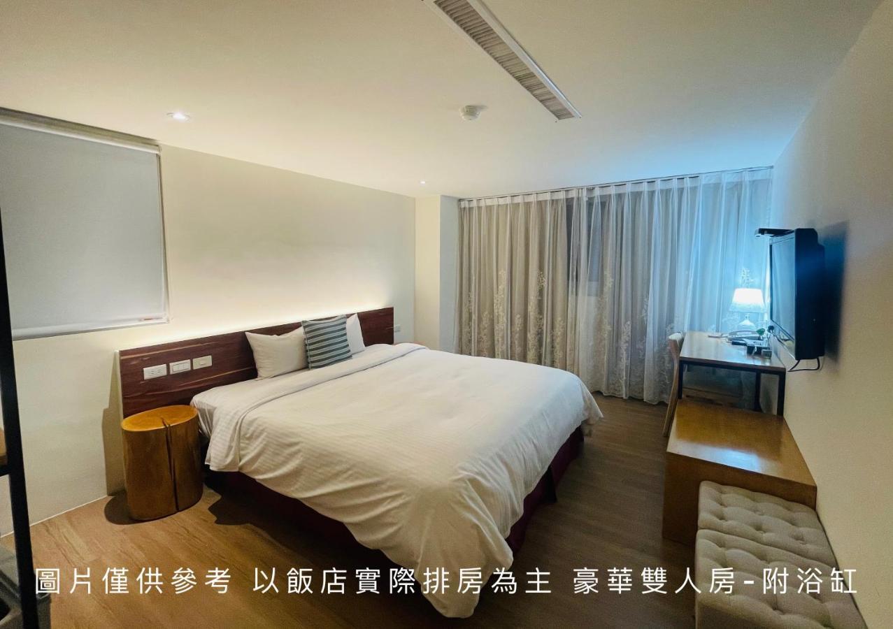 River Hotel Città di Chiayi Esterno foto