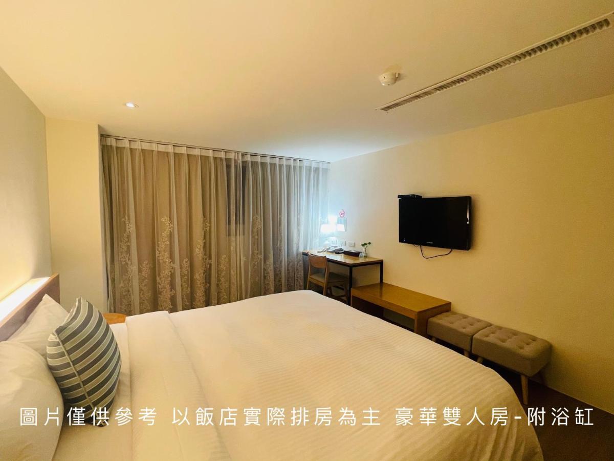 River Hotel Città di Chiayi Esterno foto