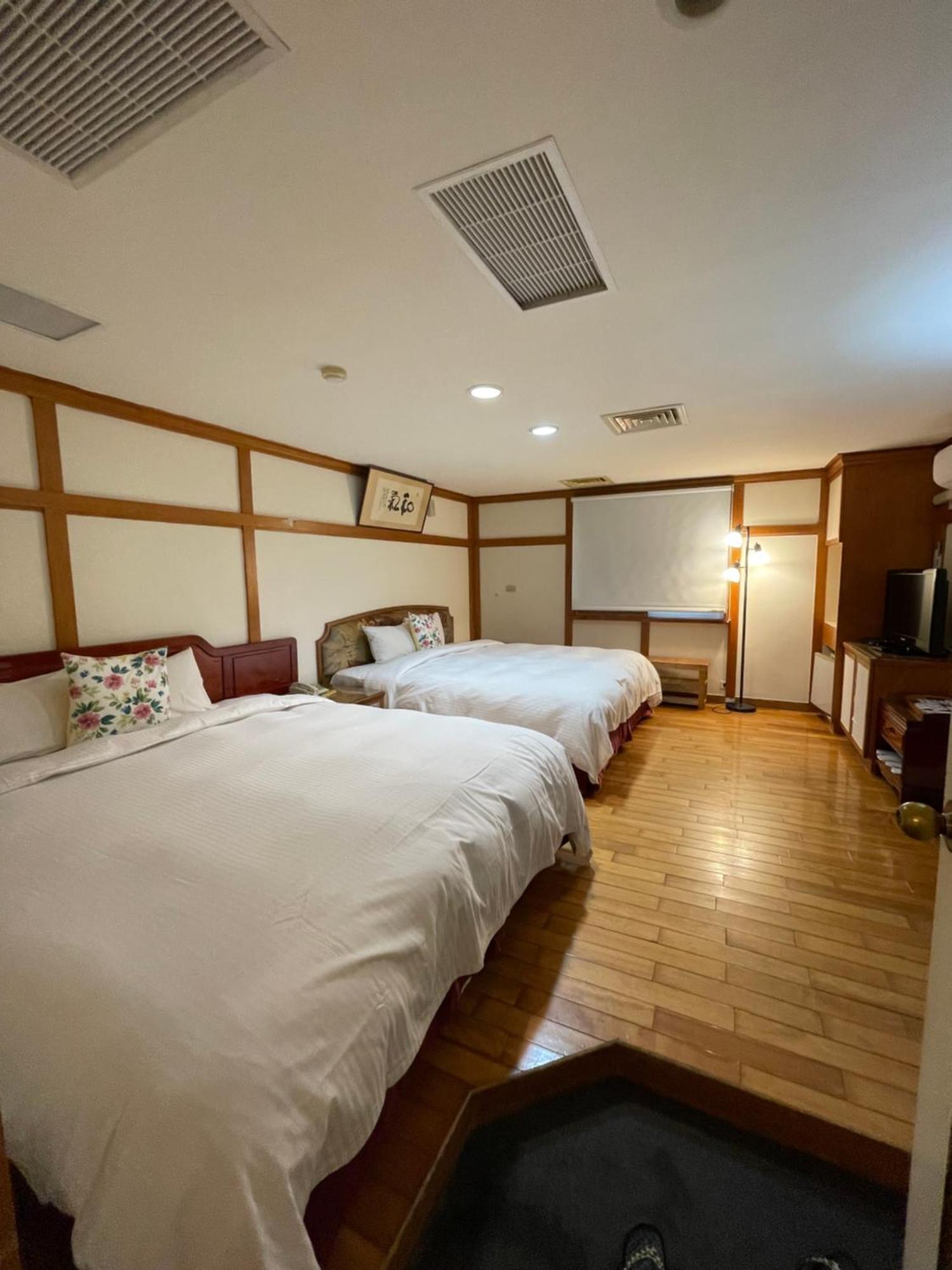 River Hotel Città di Chiayi Esterno foto