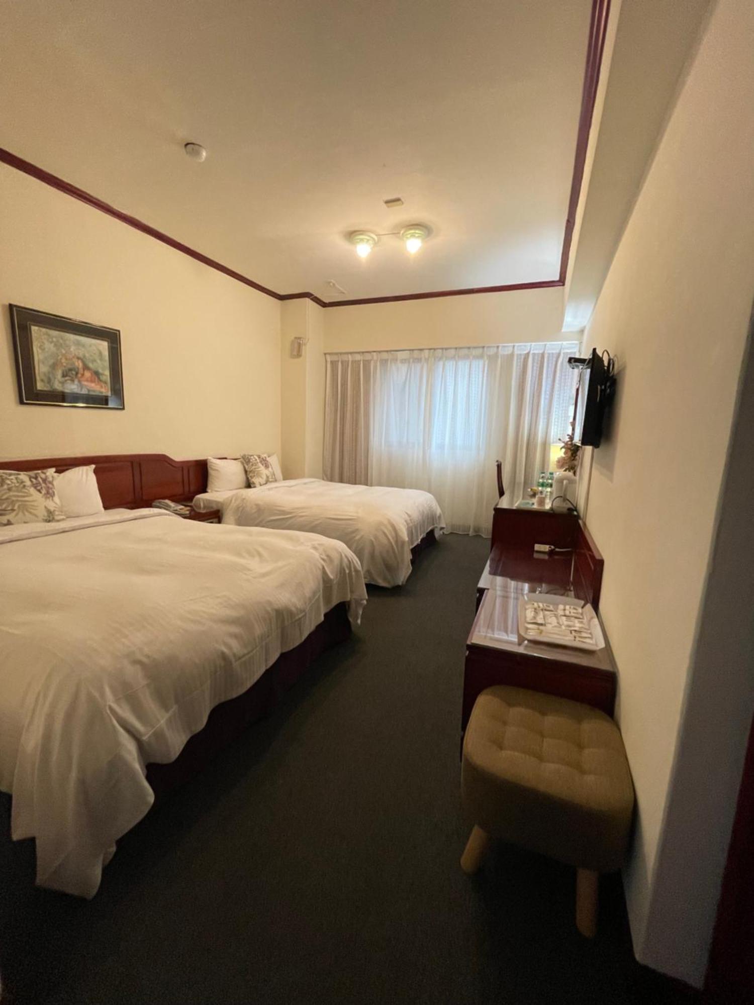 River Hotel Città di Chiayi Esterno foto
